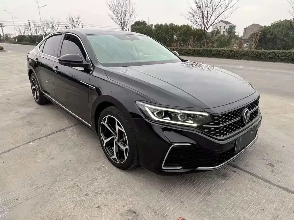 Volkswagen Passat 2023 из CN, фото 7