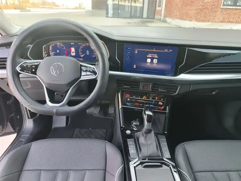 Volkswagen Passat 2024 из CN, фото 10