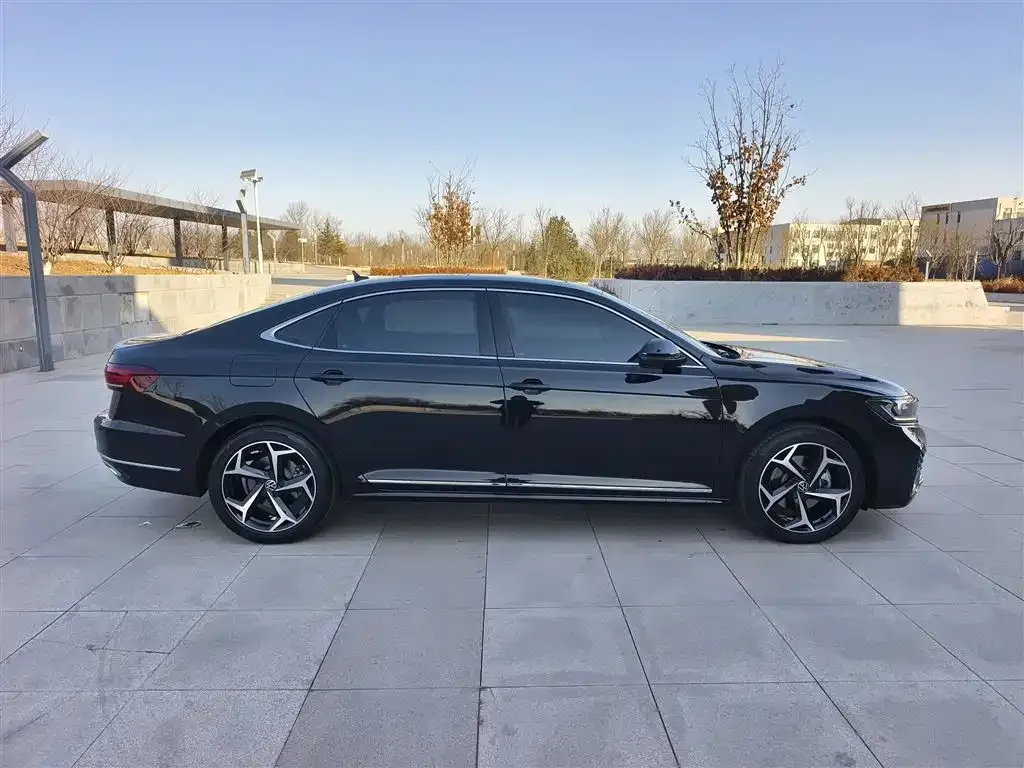 Volkswagen Passat 2024 из CN, фото 5
