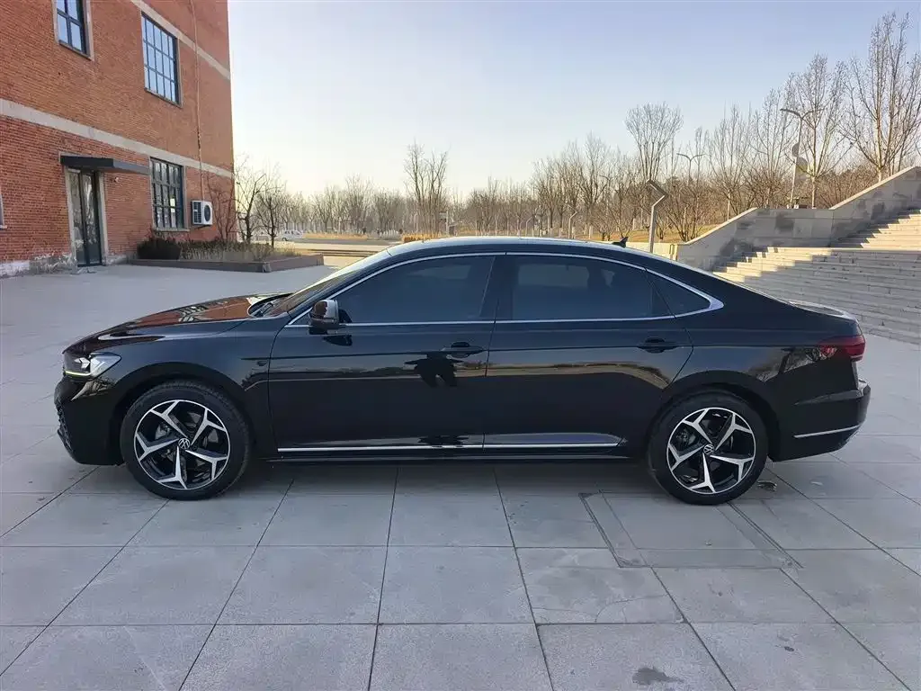 Volkswagen Passat 2024 из CN, фото 3