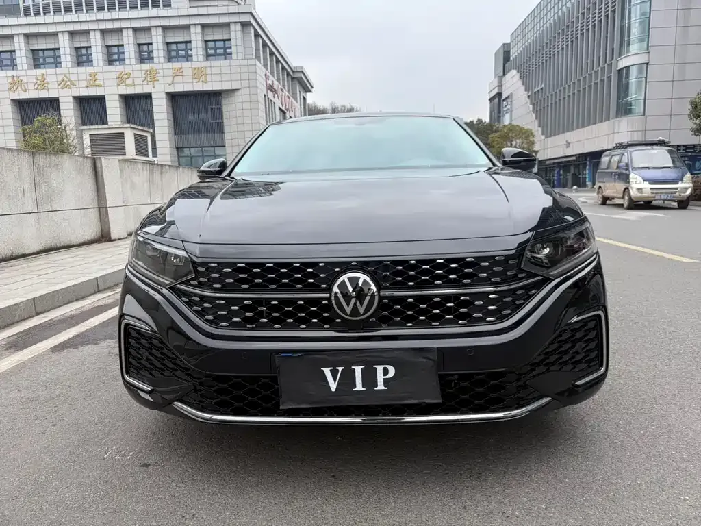 Volkswagen Passat 2025 из CN, фото 1
