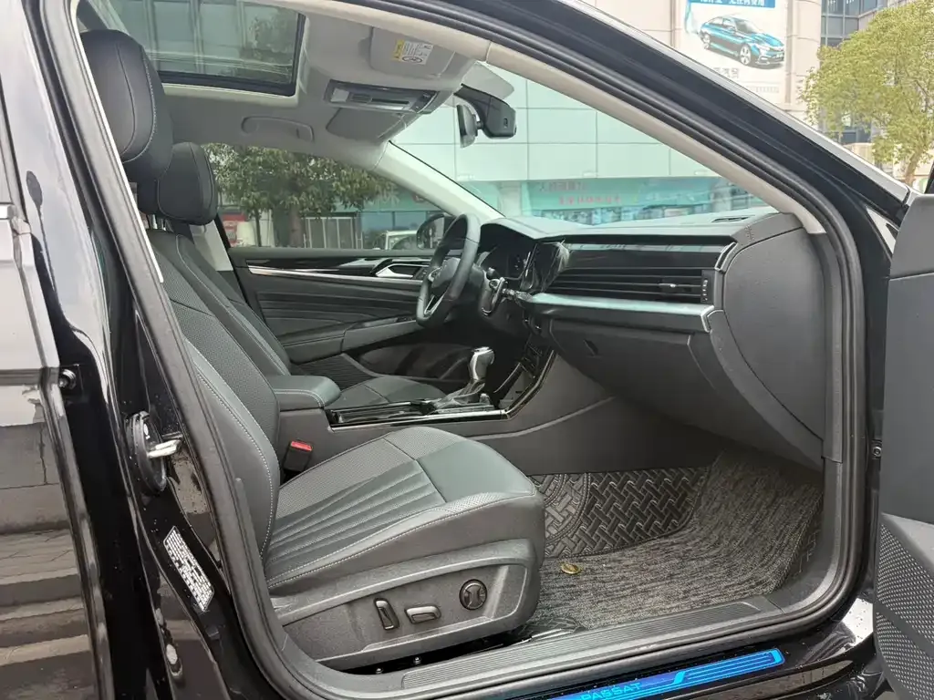Volkswagen Passat 2025 из CN, фото 10