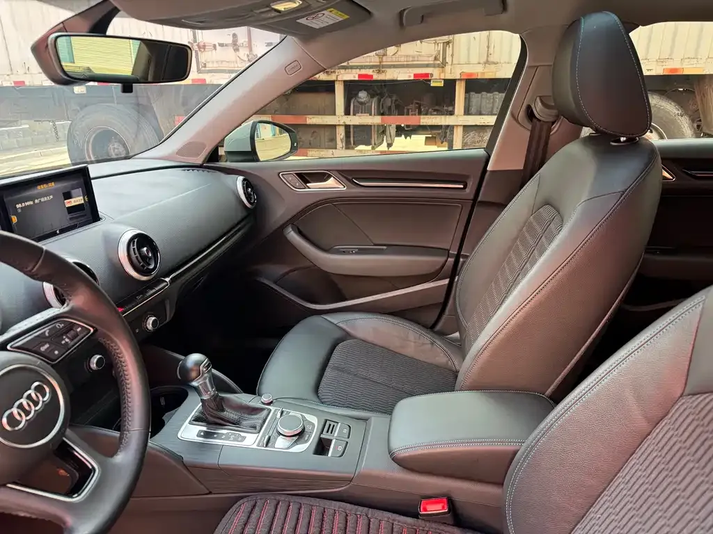 Audi A3 2021 из CN, фото 6