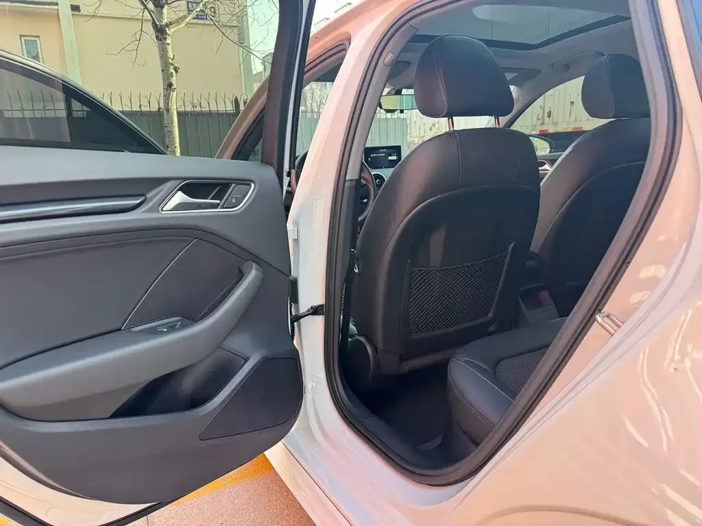 Audi A3 2021 из CN, фото 10