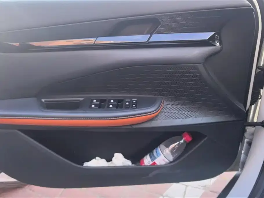 Changan UNI-V 2023 из CN, фото 4