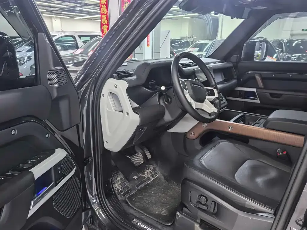 Land Rover Defender 2023 из CN, фото 4