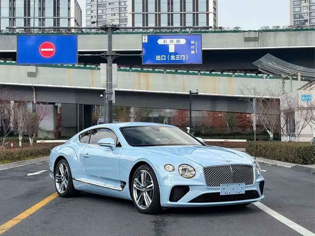 Bentley Continental 2023 из CN, фото 9