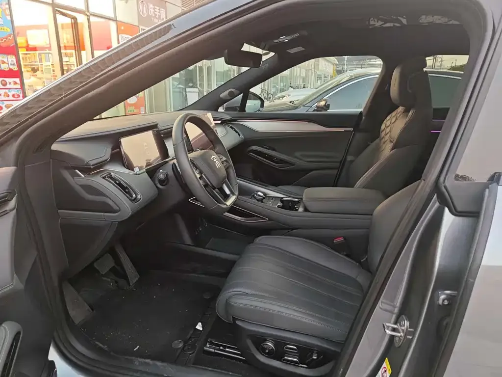 BYD L EV 2025 из CN, фото 8