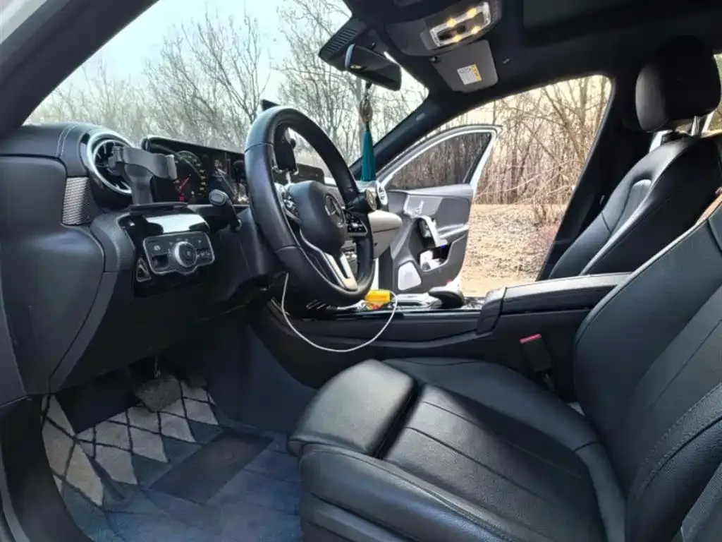 Mercedes-Benz A-Class 2023 из CN, фото 6