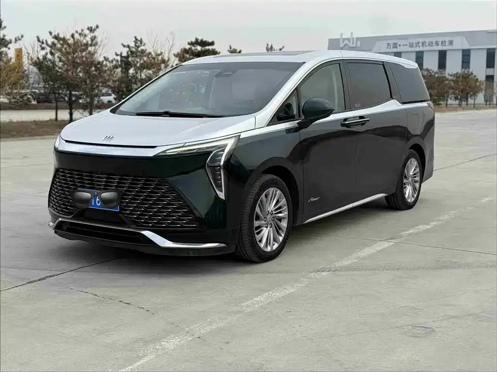 Buick Century 2023 из CN, фото 1