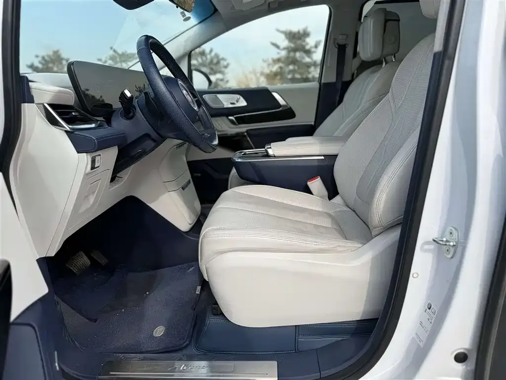 Buick Century 2023 из CN, фото 9