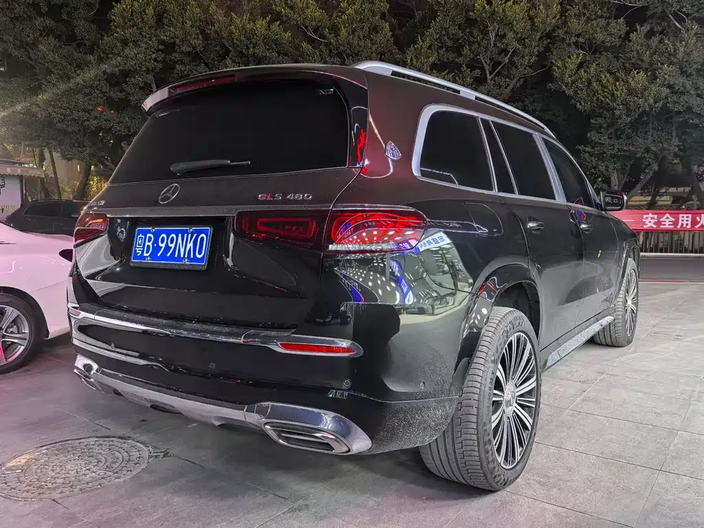 Mercedes-Benz GLS — фото 7