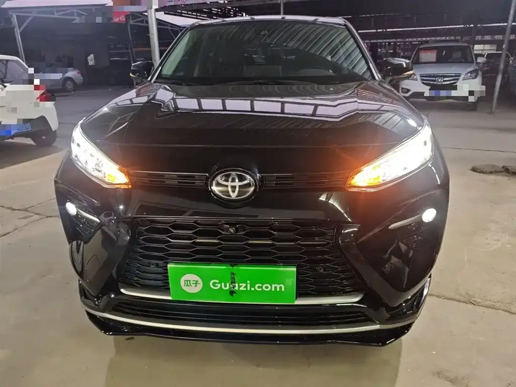 Toyota Wildlander 2021 из CN, фото 2
