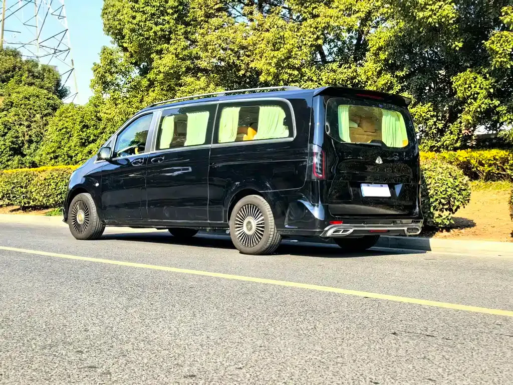 Mercedes-Benz Vito — фото 10