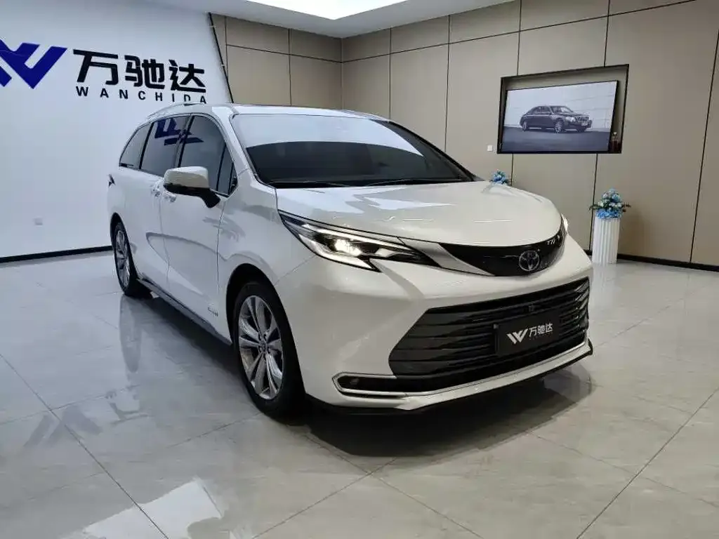 Toyota Sienna 2022 из CN, фото 4