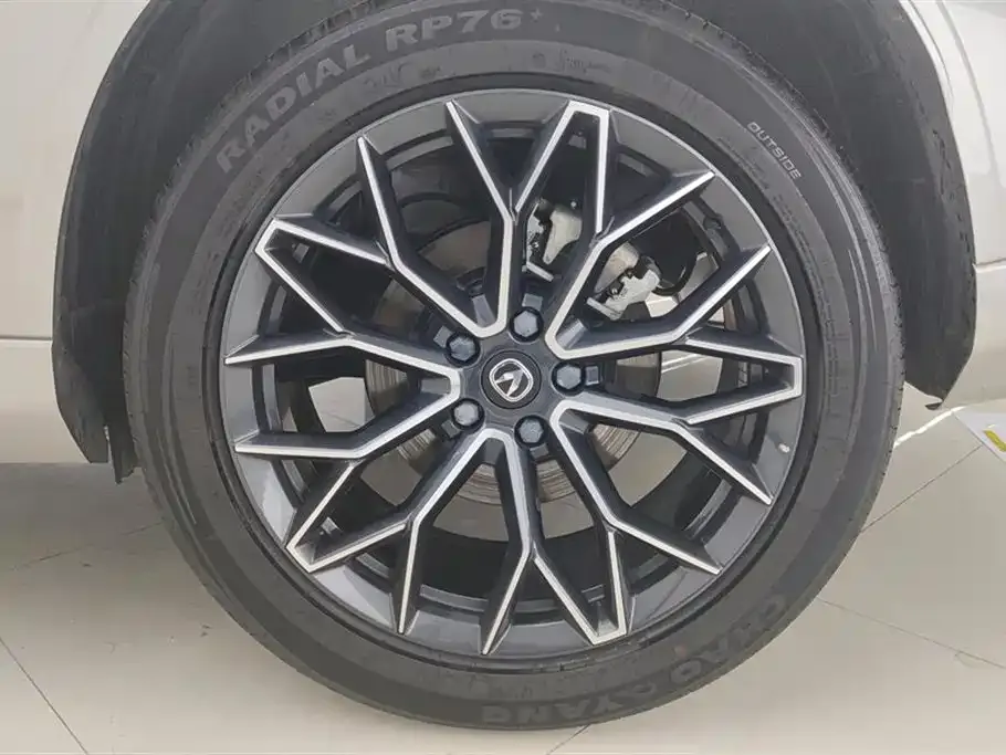 Changan UNI-Z New Energy 2025 из CN, фото 9