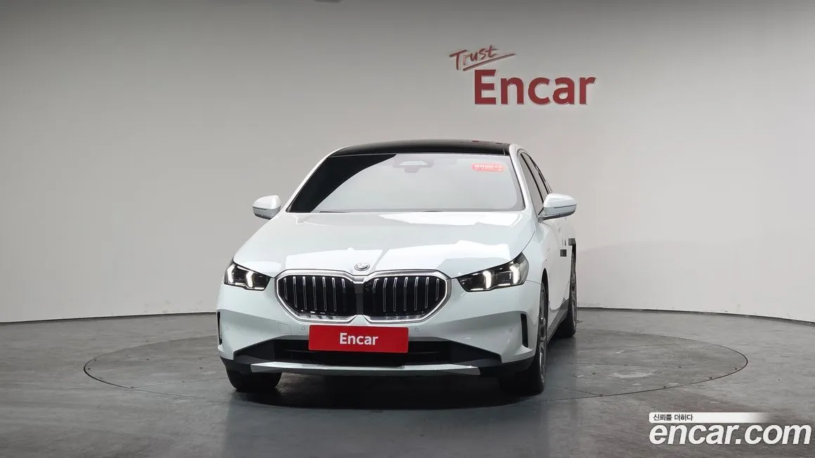 BMW 5-Series 2025 из KR, фото 4