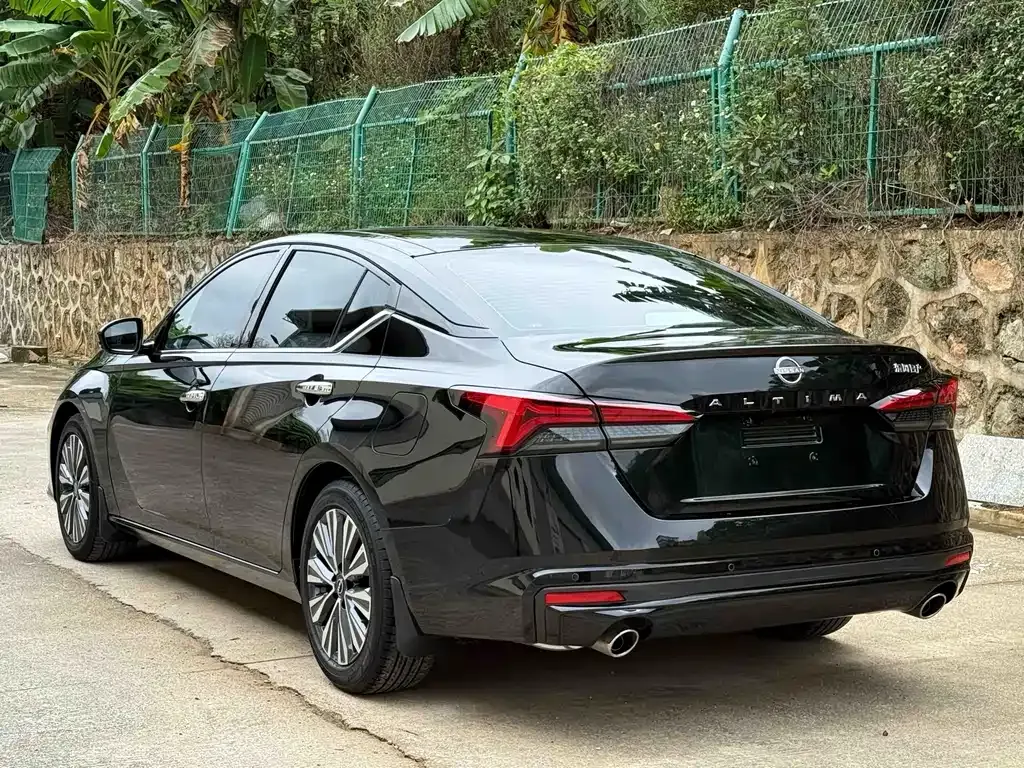 Nissan Teana 2023 из CN, фото 4