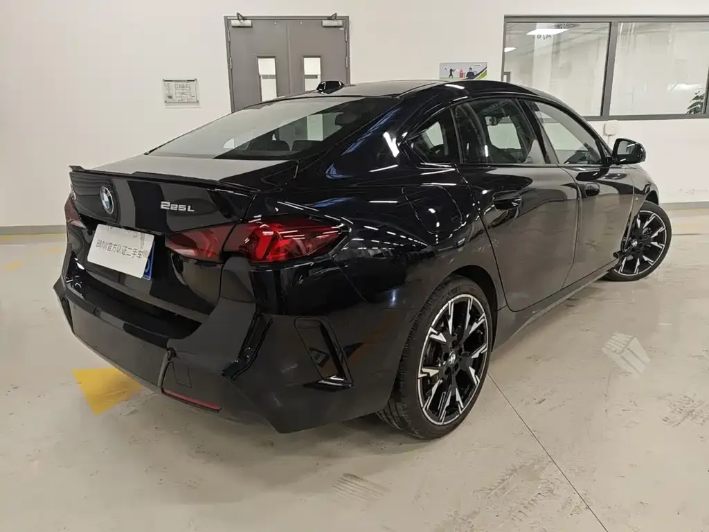 BMW 2 Series 2025 из CN, фото 5