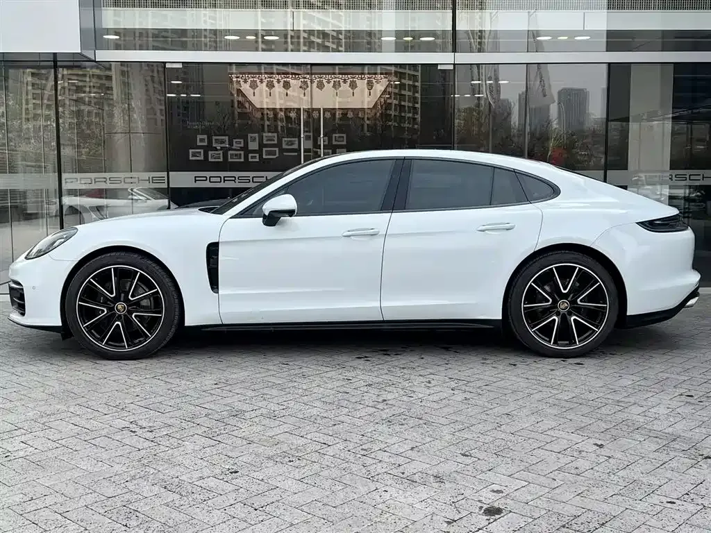 Porsche Panamera — фото 6