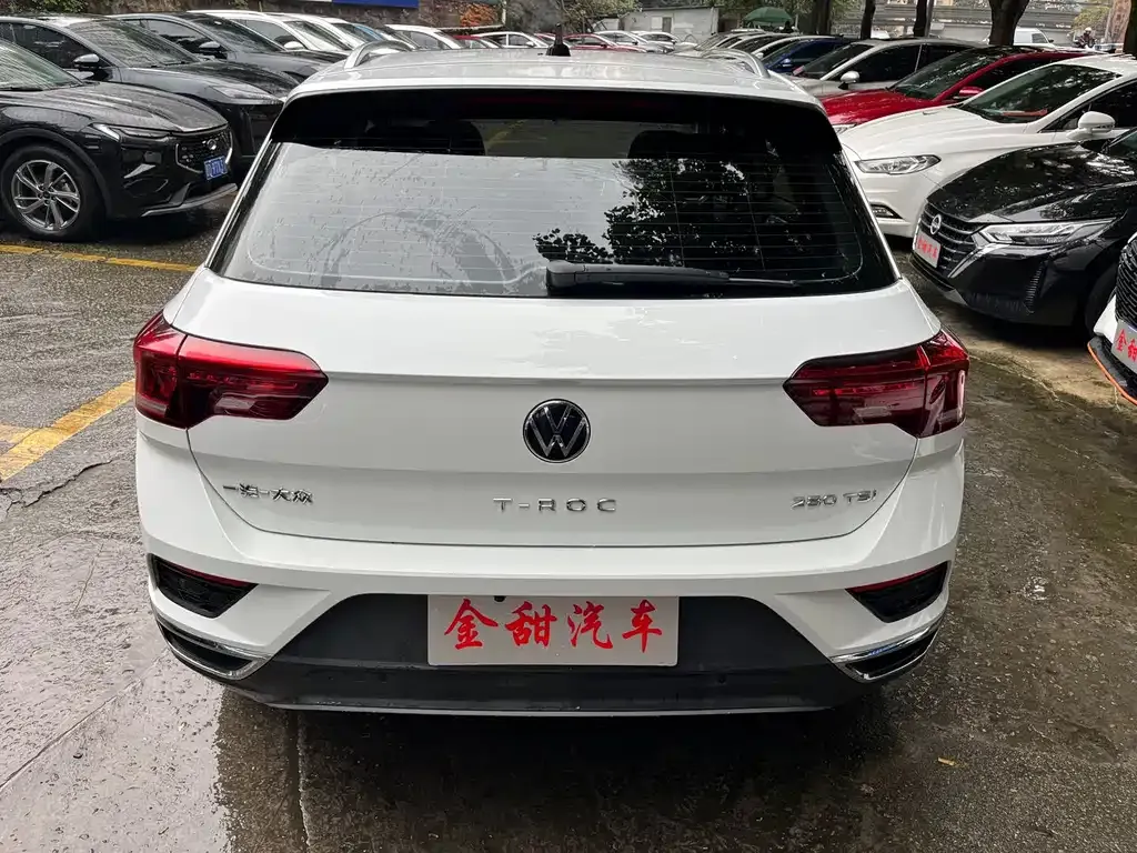 Volkswagen T-Roc 2023 из CN, фото 3