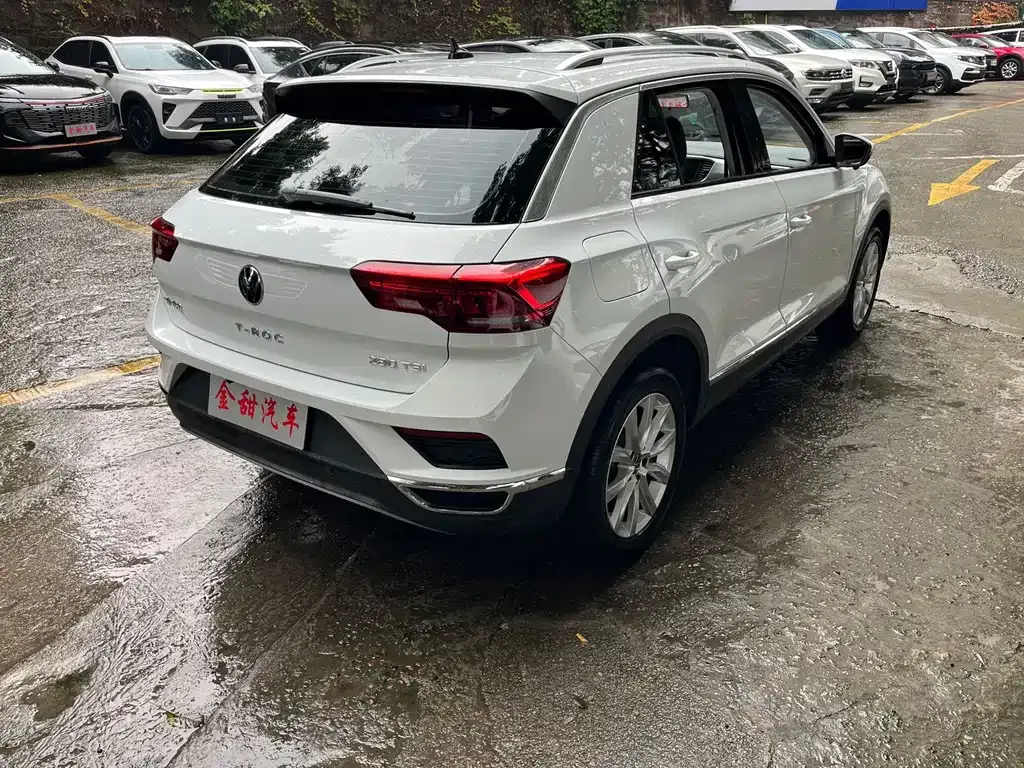 Volkswagen T-Roc 2023 из CN, фото 10