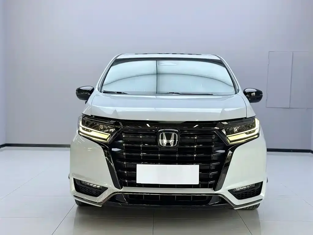 Honda Elysion 2024 из CN, фото 6