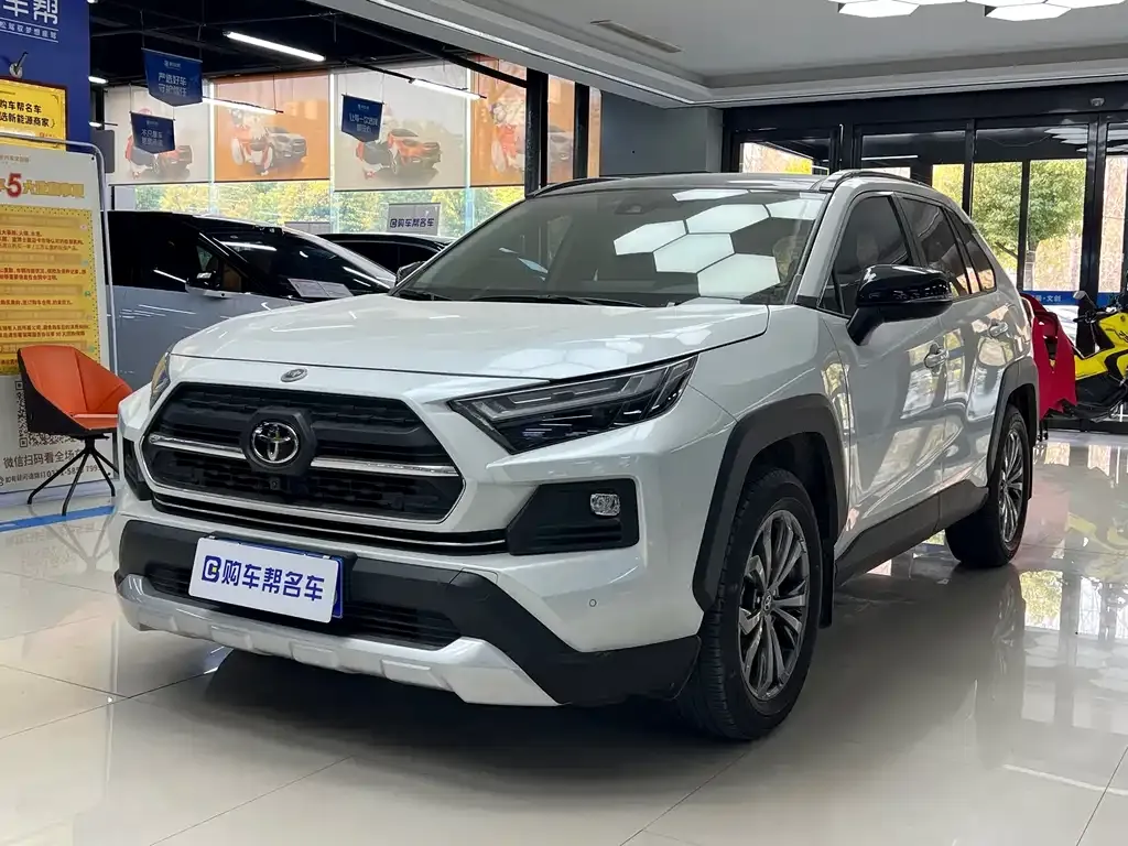 Toyota RAV4 2024 из CN, фото 1
