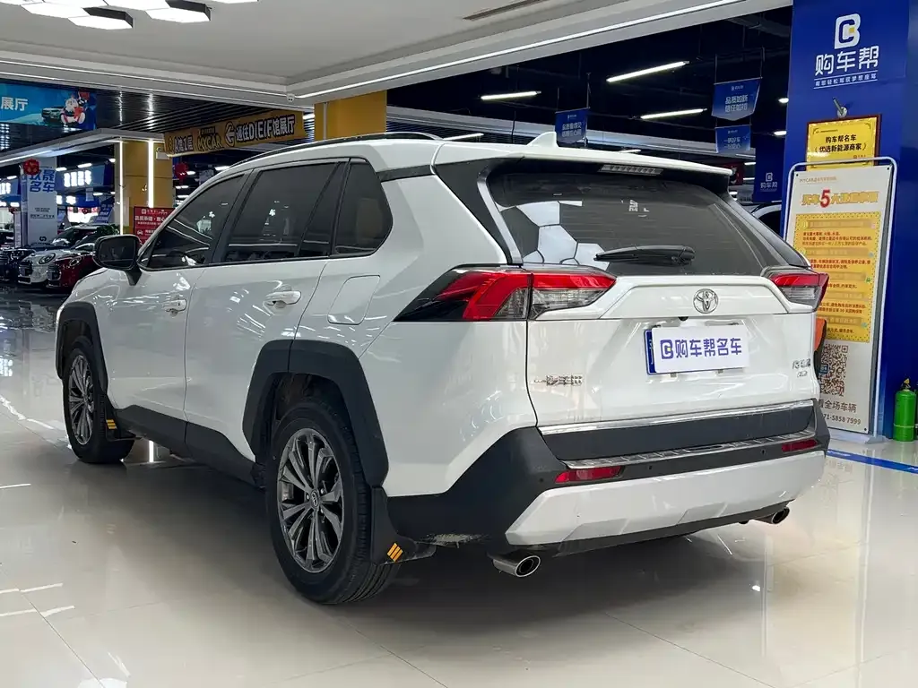 Toyota RAV4 2024 из CN, фото 5