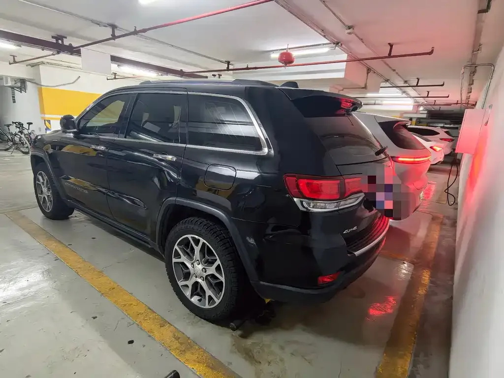 Jeep Grand Cherokee (Import) — фото 3
