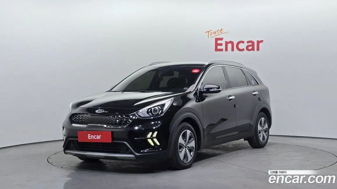 Kia Niro — фото 1