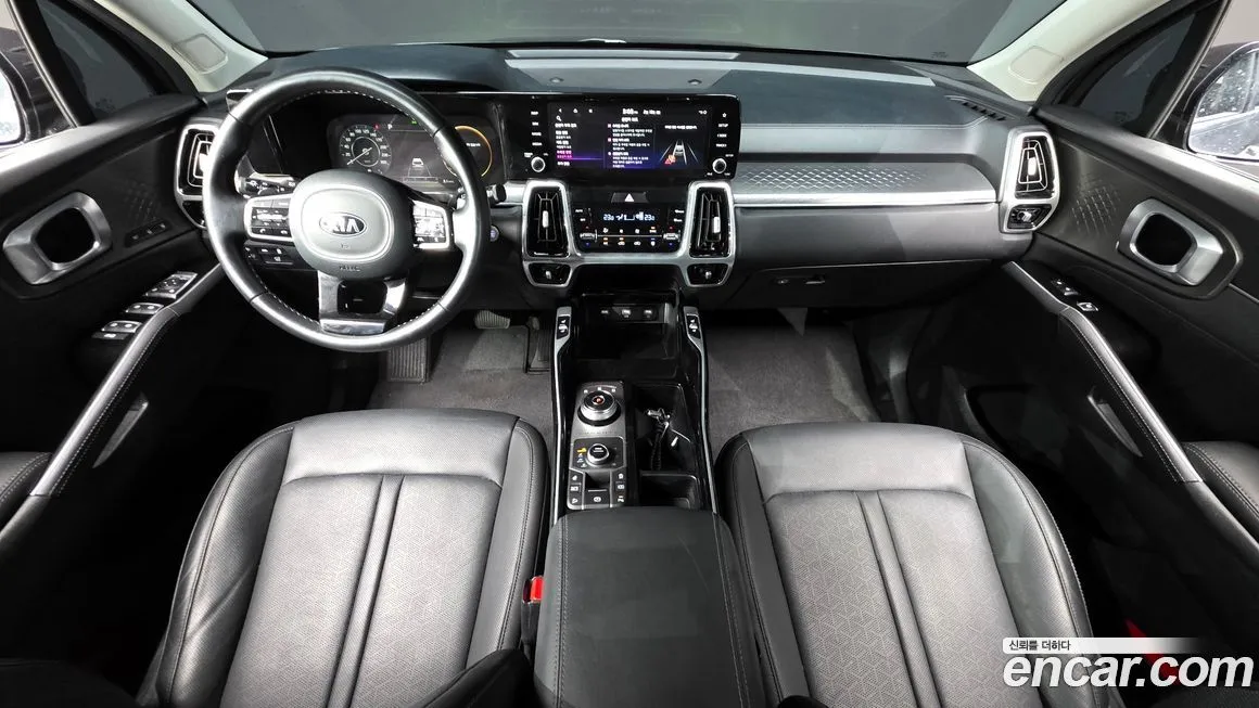 Kia Sorento — фото 9