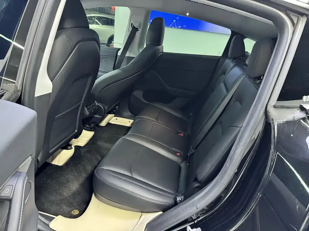 Tesla Model Y 2023 из CN, фото 10