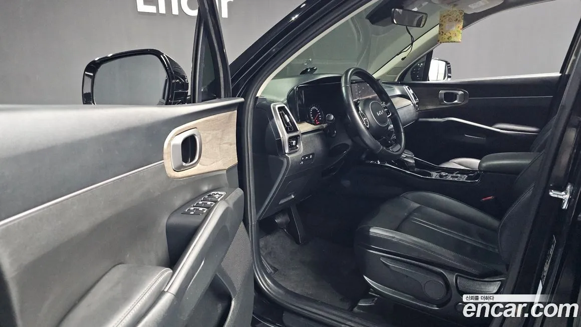 Kia Sorento — фото 6