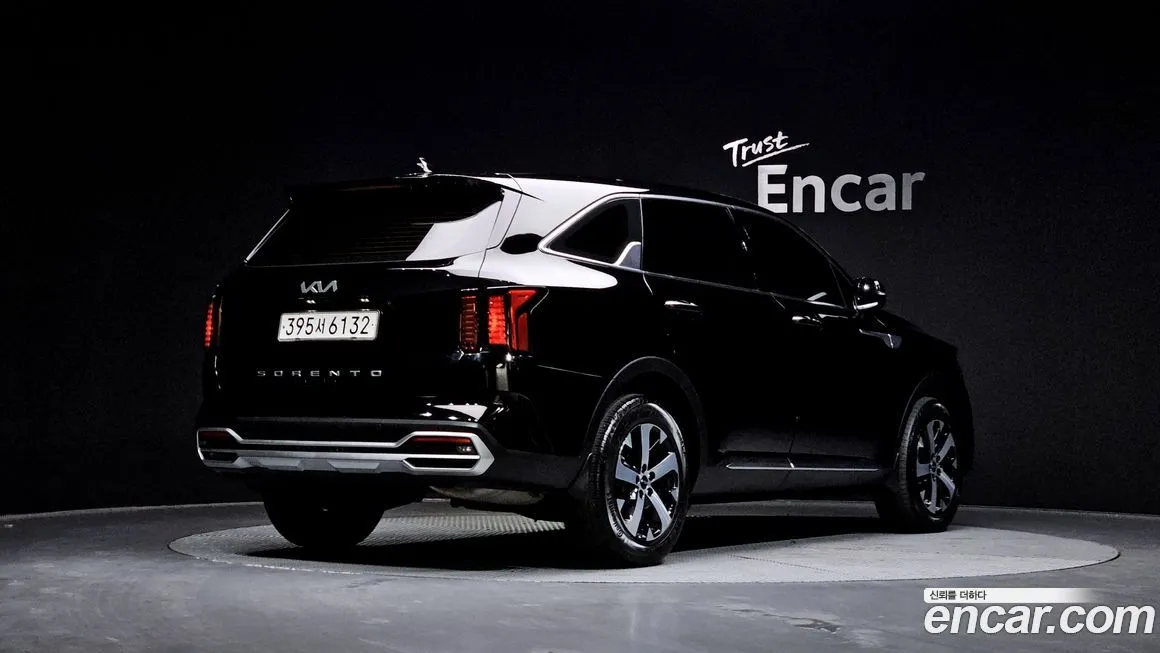 Kia Sorento — фото 8