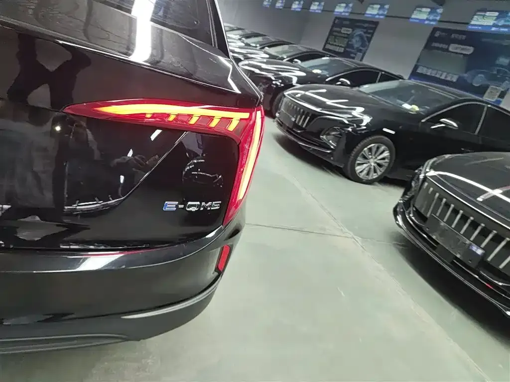 Hongqi E-QM5 2024 из CN, фото 8