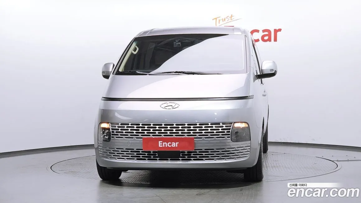 Hyundai Staria — фото 3
