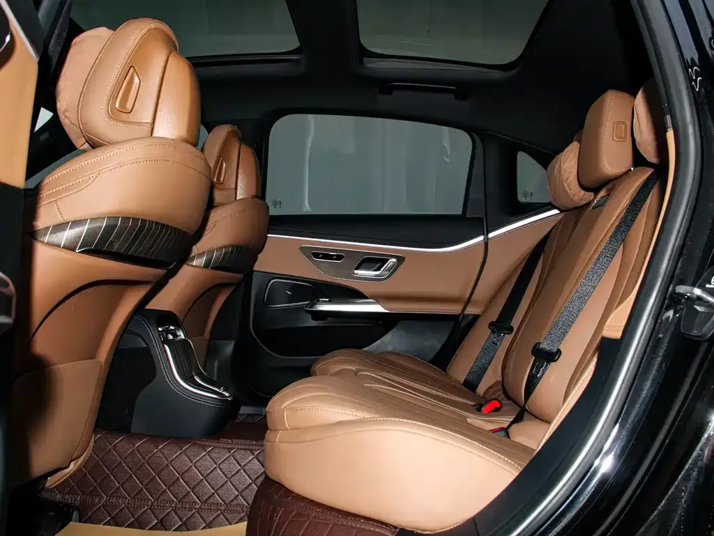 Mercedes-Benz E-Class 2025 из CN, фото 3