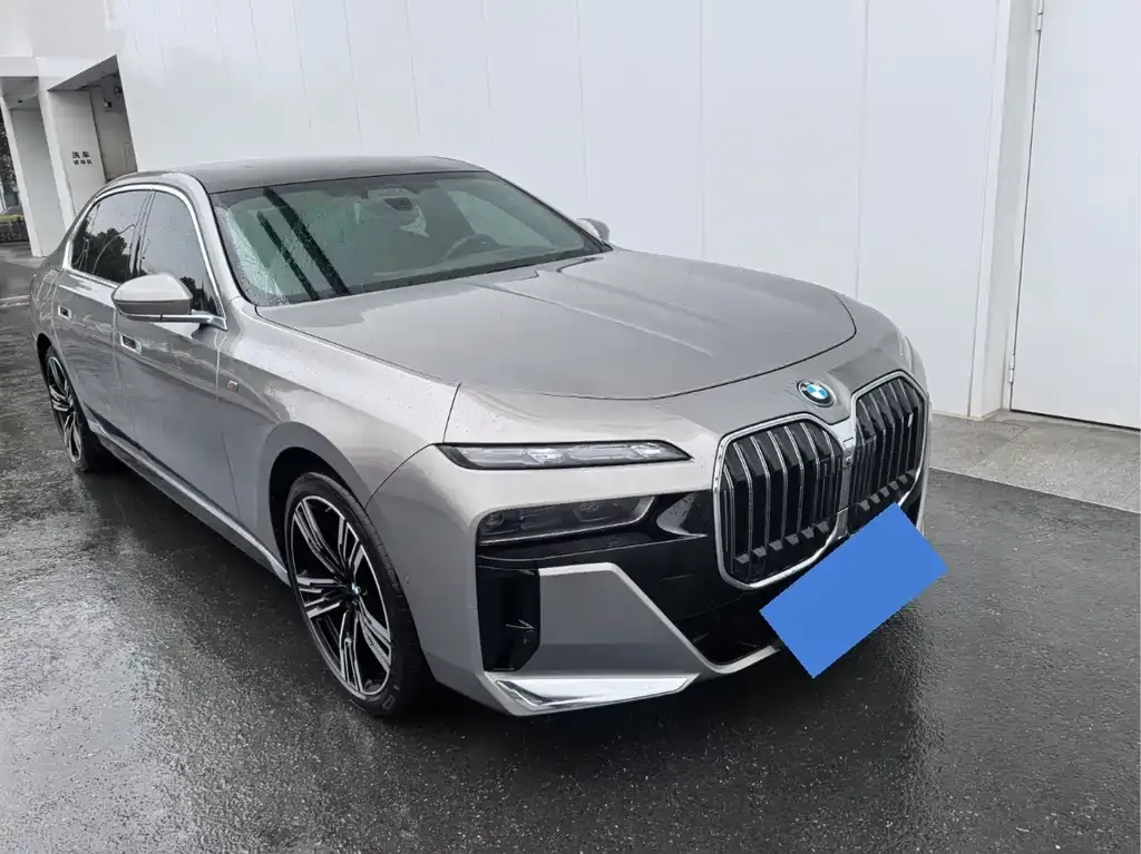 BMW i7 2023 из CN, фото 7