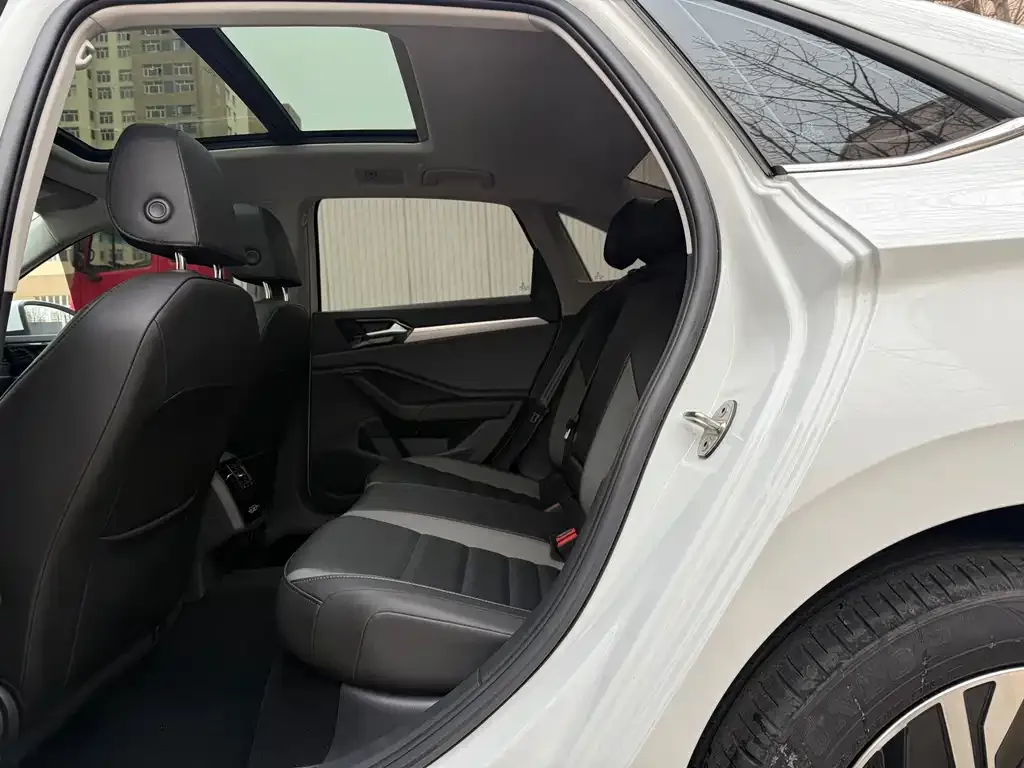 Volkswagen Sagitar 2022 из CN, фото 6