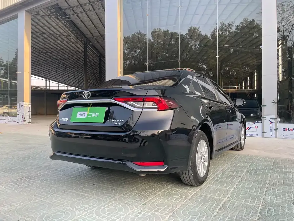 Toyota Corolla 2023 из CN, фото 9