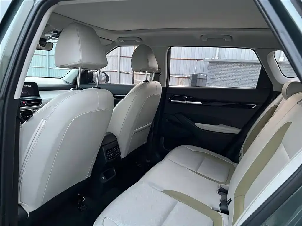 Kia Seltos 2023 из CN, фото 5