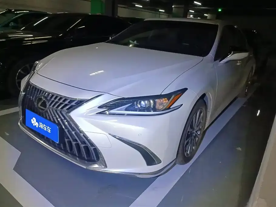 Lexus ES 2024 из CN, фото 1
