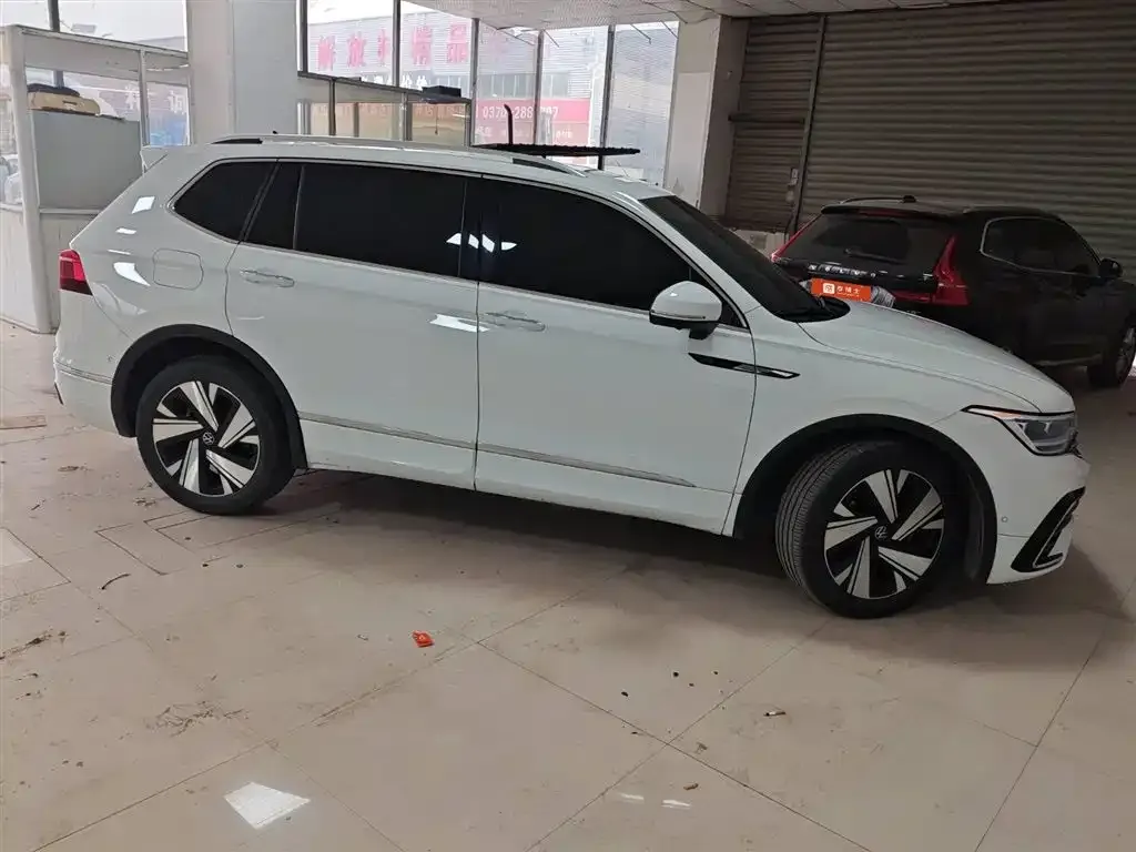 Volkswagen Tiguan L 2023 из CN, фото 7