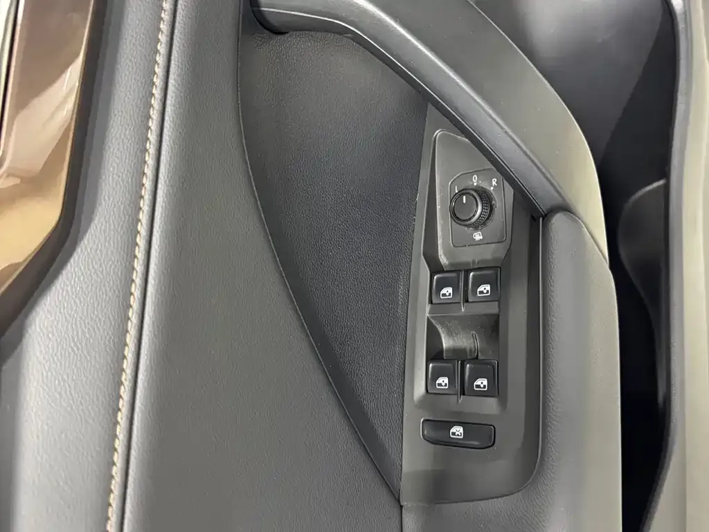 Volkswagen Tharu 2023 из CN, фото 4