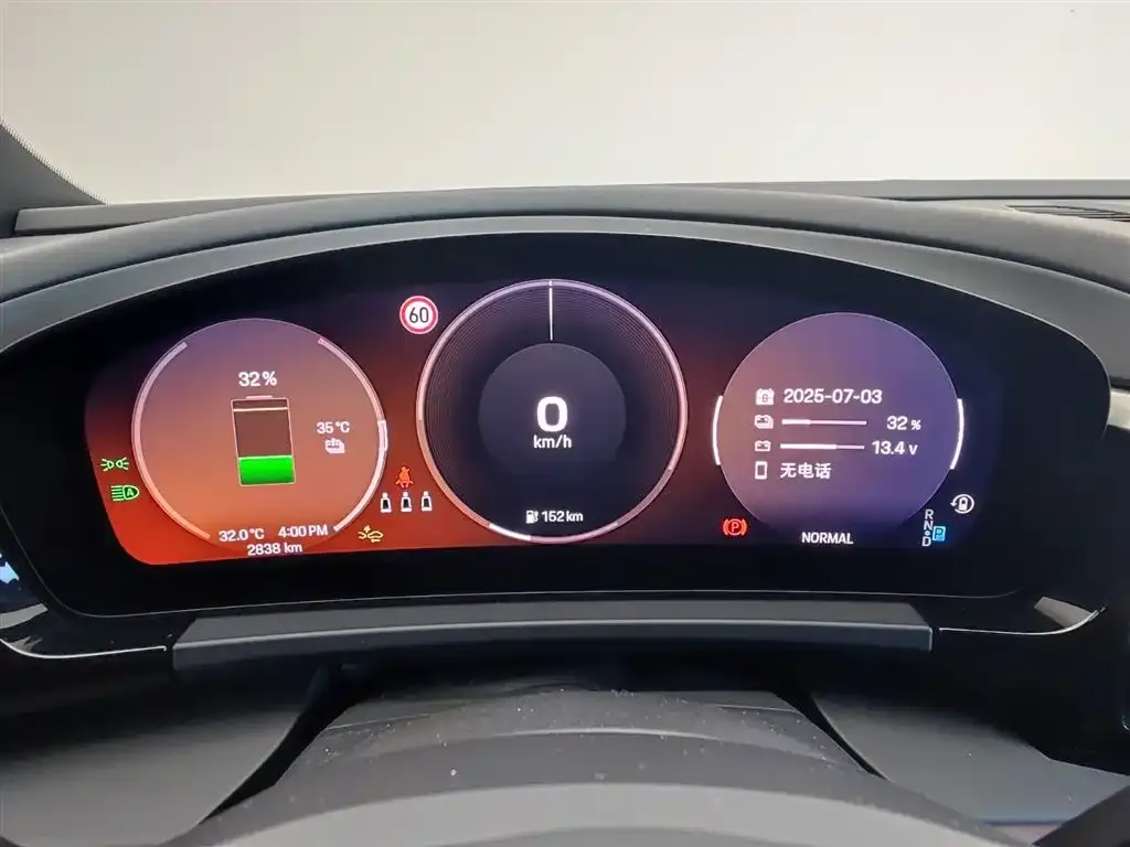 Porsche Macan EV 2025 из CN, фото 3