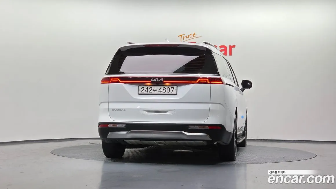 Kia Carnival 2023 из KR, фото 10
