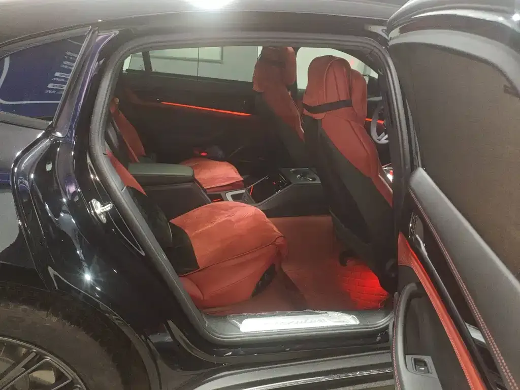 Porsche Panamera 2024 из CN, фото 8