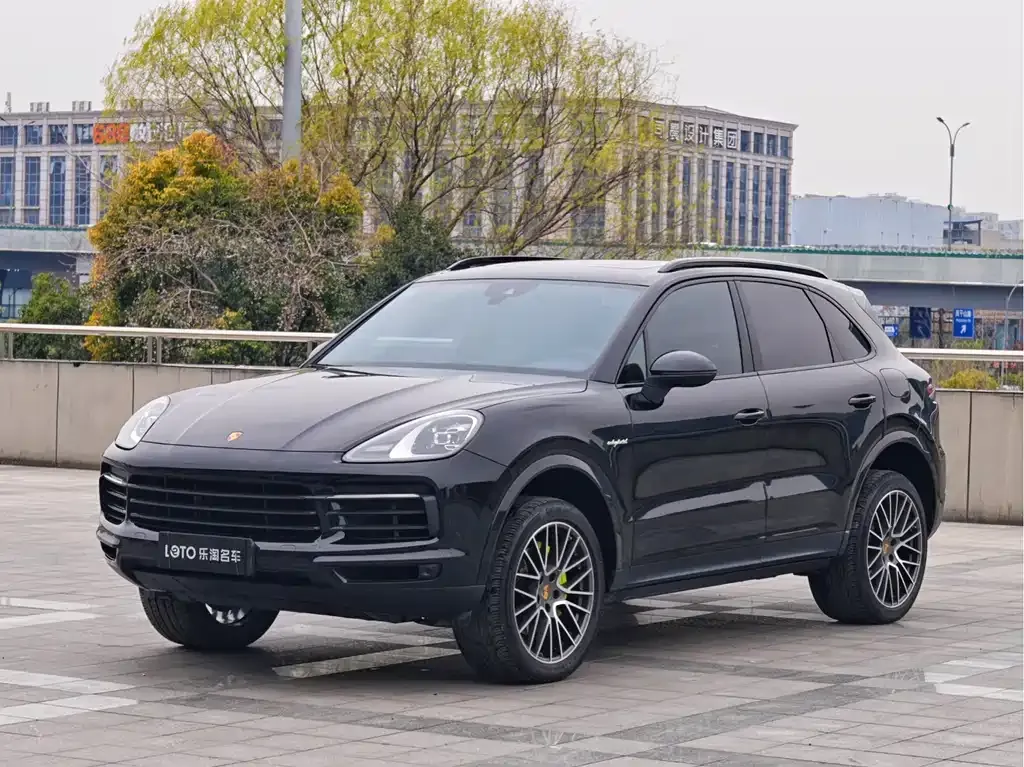 Porsche Cayenne Hybrid 2023 из CN, фото 1
