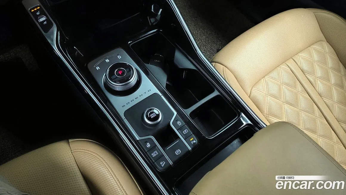 Kia Sorento — фото 9